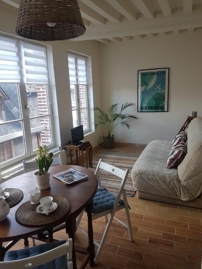 Le Petit Matelot Apartment Honfleur Exterior photo