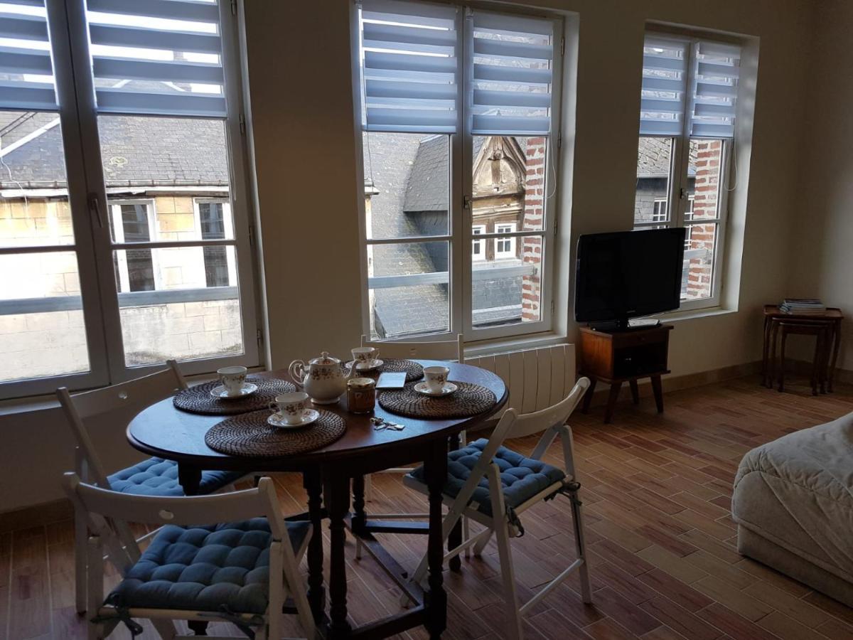 Le Petit Matelot Apartment Honfleur Exterior photo